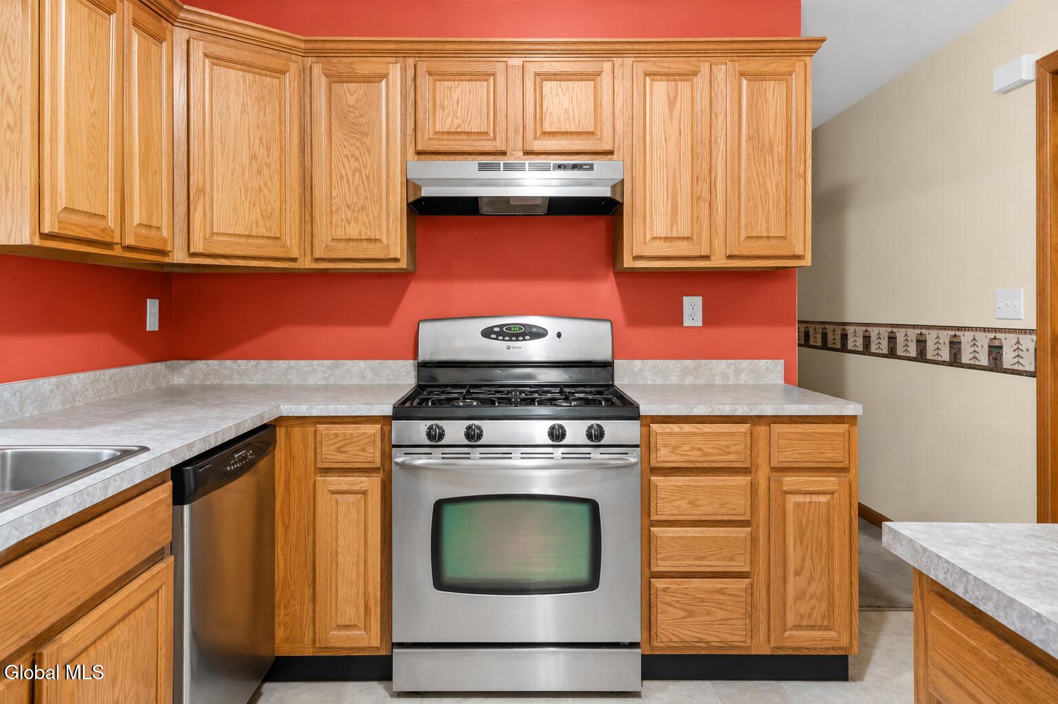 286 Severine Lane Glen NY 12072