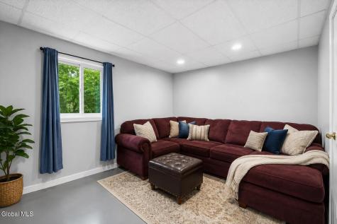 286 Severine Lane Glen NY 12072