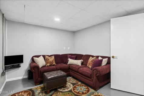 286 Severine Lane Glen NY 12072