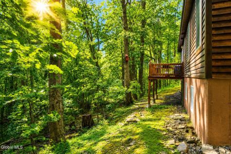 286 Severine Lane Glen NY 12072