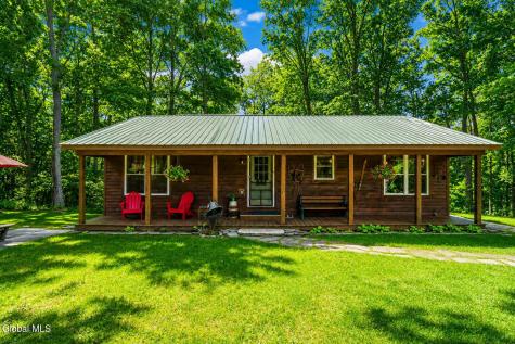 286 Severine Lane Glen NY 12072