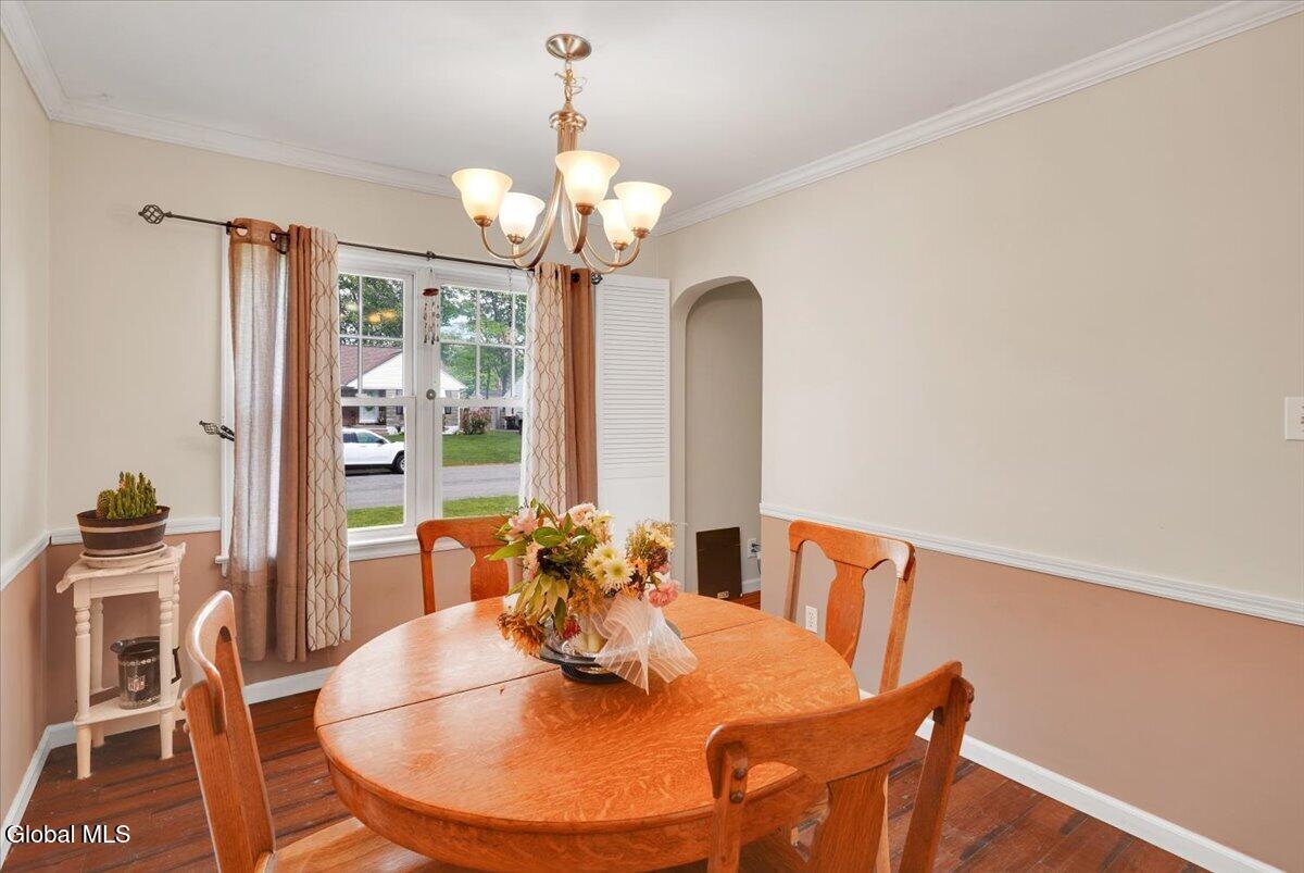 7 Silversmith Lane Schenectady NY 12306