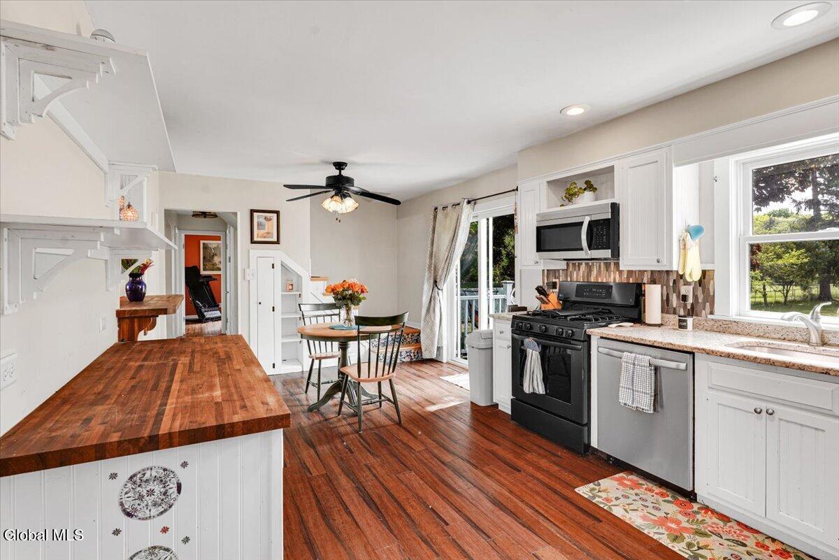 7 Silversmith Lane Schenectady NY 12306
