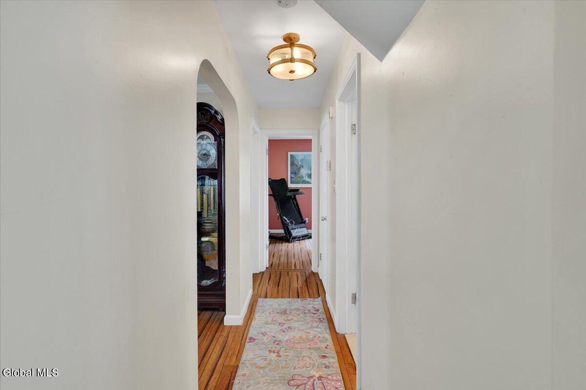 7 Silversmith Lane Schenectady NY 12306
