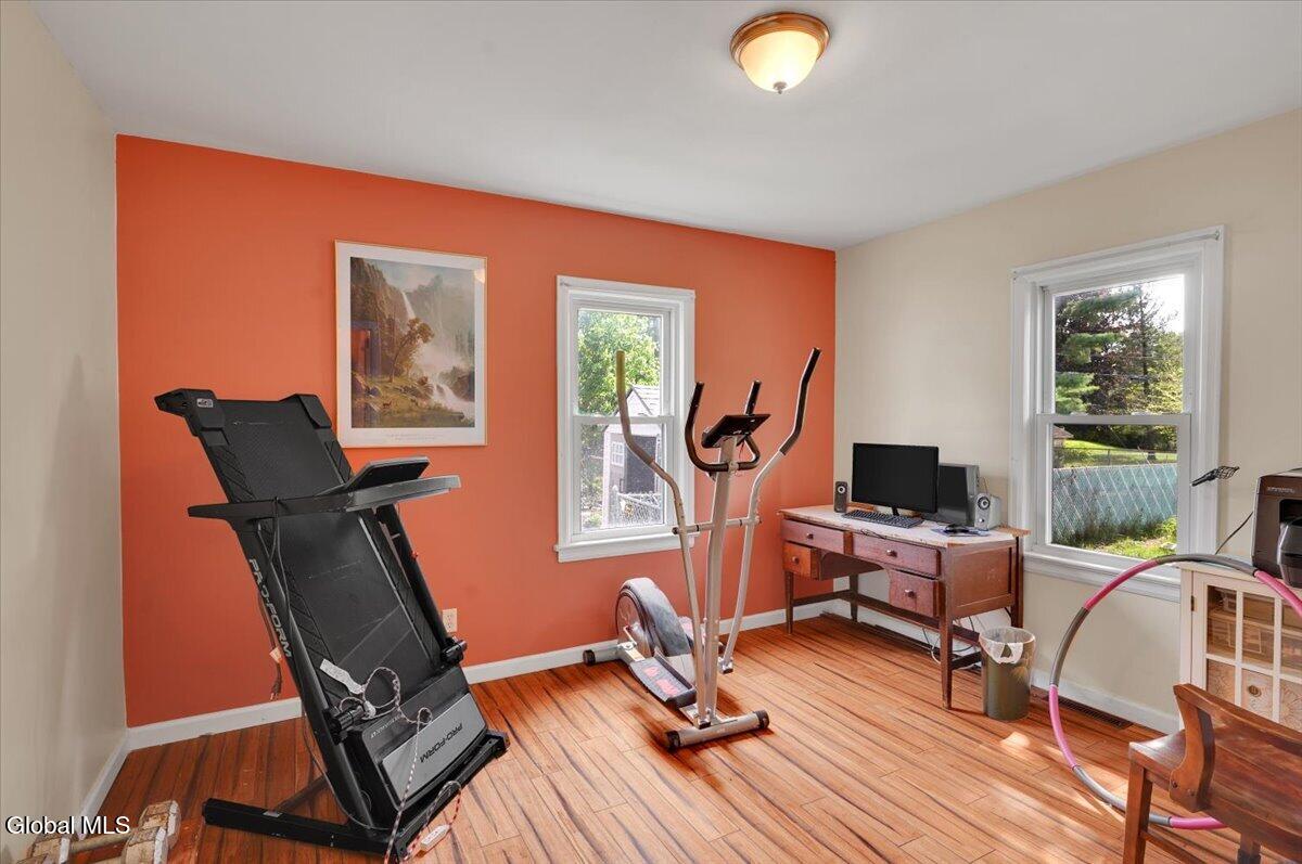 7 Silversmith Lane Schenectady NY 12306