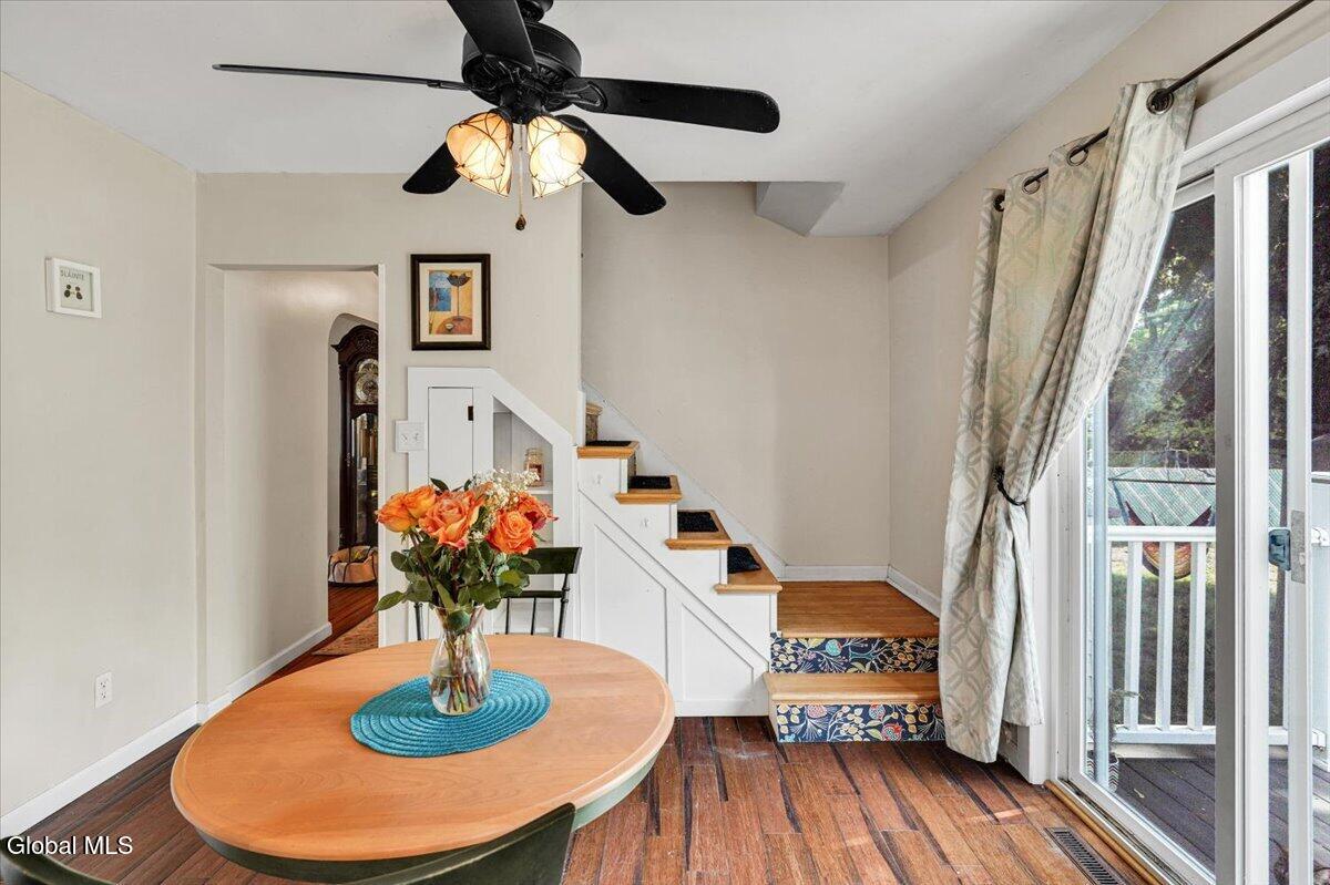 7 Silversmith Lane Schenectady NY 12306