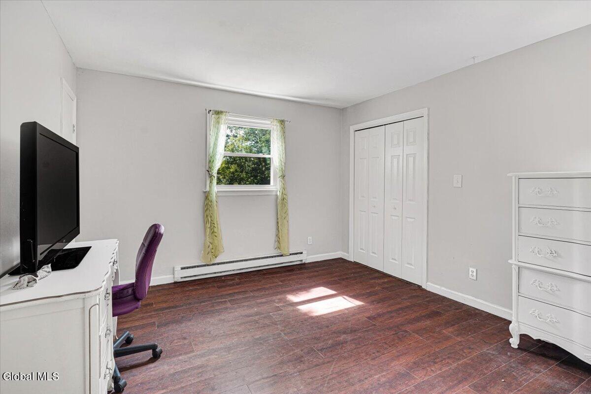 7 Silversmith Lane Schenectady NY 12306