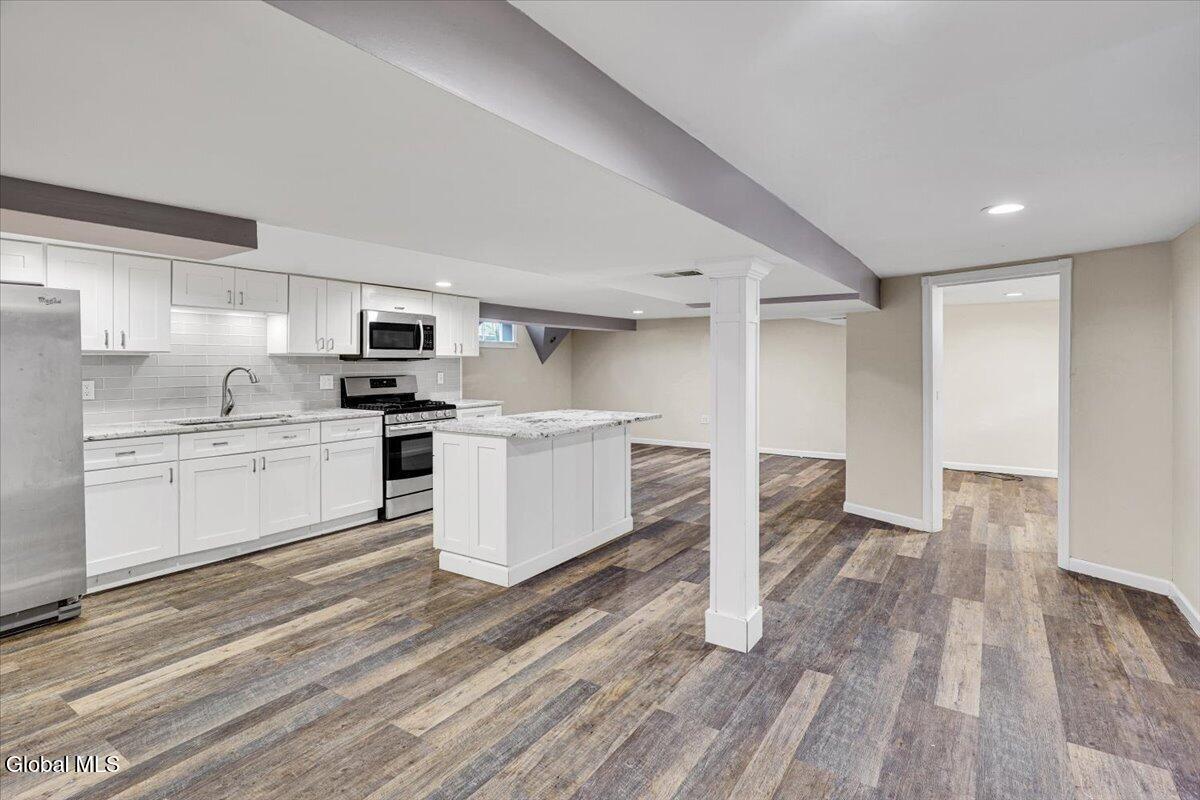7 Silversmith Lane Schenectady NY 12306
