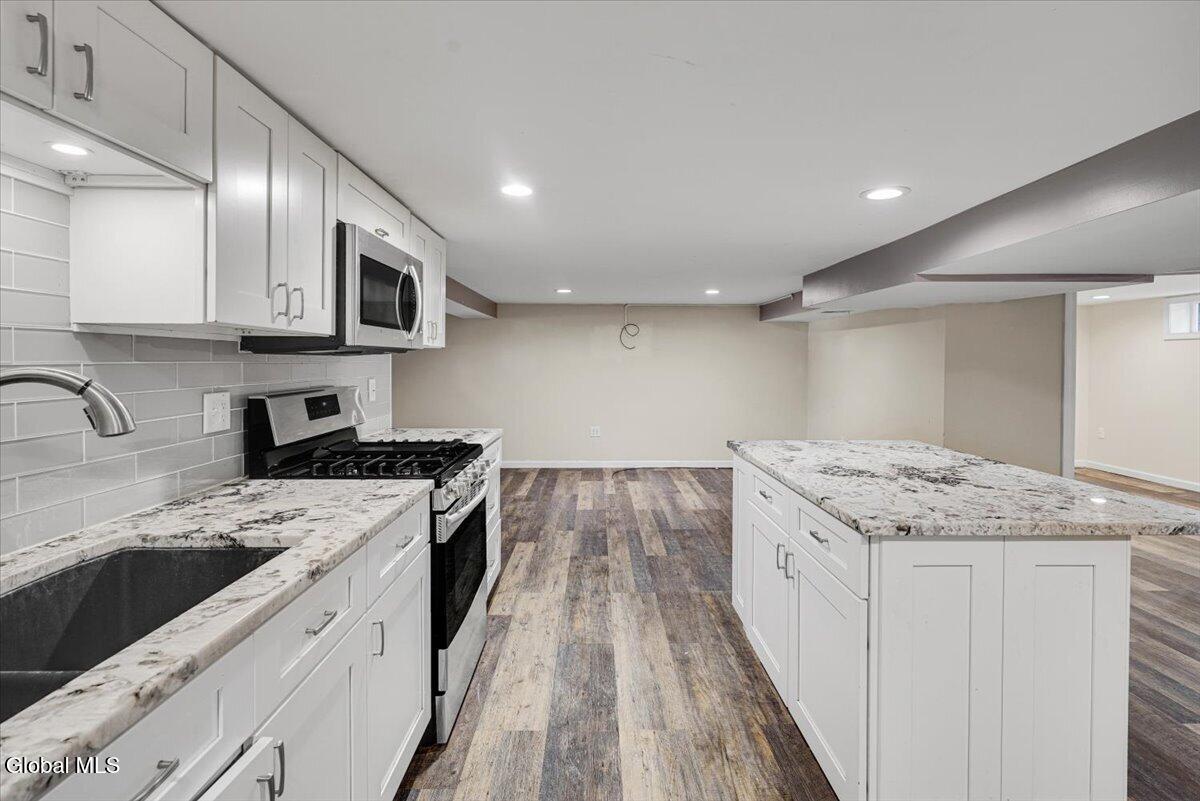 7 Silversmith Lane Schenectady NY 12306