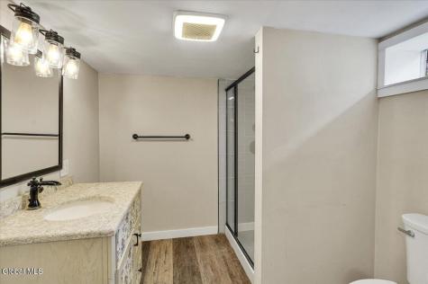 7 Silversmith Lane Schenectady NY 12306