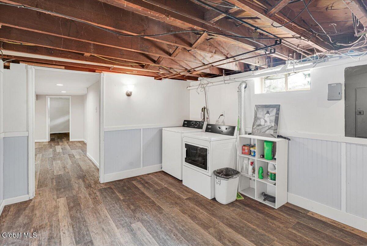 7 Silversmith Lane Schenectady NY 12306