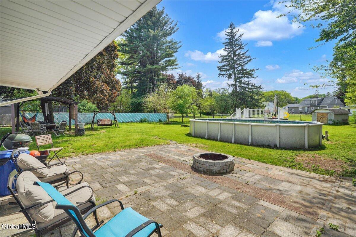 7 Silversmith Lane Schenectady NY 12306