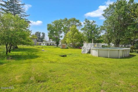 7 Silversmith Lane Schenectady NY 12306