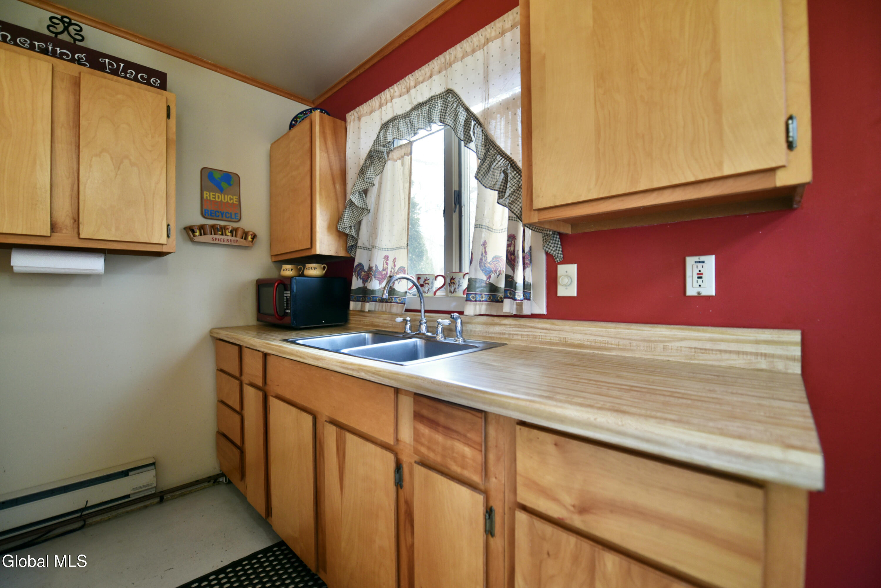 103 Wendell Avenue Broadalbin NY 12025