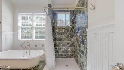 9 Stable Lane Saratoga Springs NY 12866