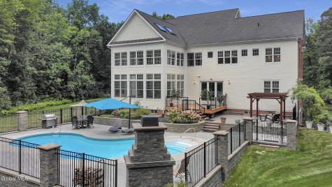9 Stable Lane Saratoga Springs NY 12866