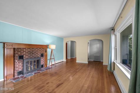 3826 Carman Road Schenectady NY 12303