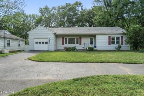 3826 Carman Road Schenectady NY 12303