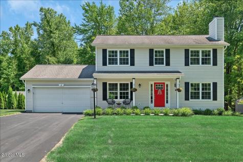 4 Kiliaen Way Halfmoon NY 12065