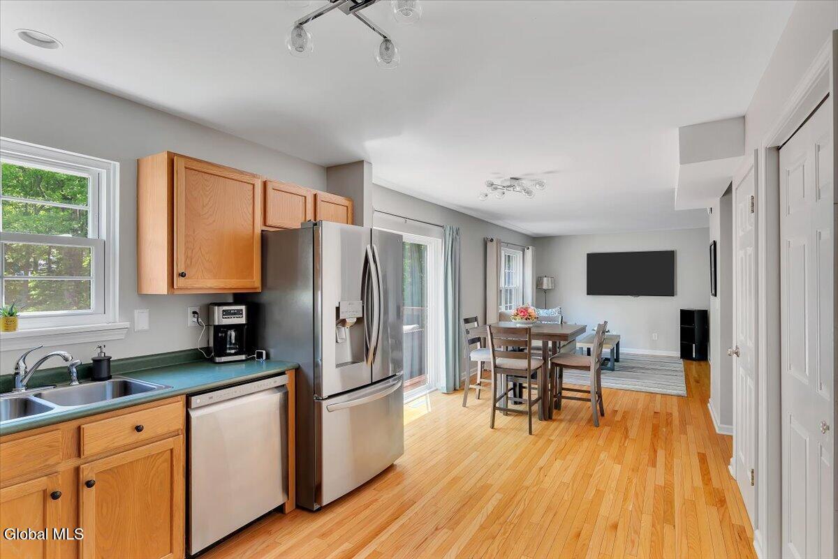 4 Kiliaen Way Halfmoon NY 12065