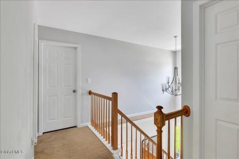 4 Kiliaen Way Halfmoon NY 12065