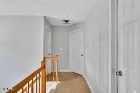 4 Kiliaen Way Halfmoon NY 12065