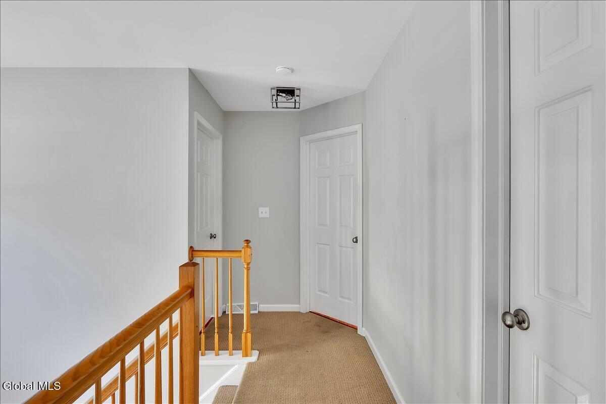 4 Kiliaen Way Halfmoon NY 12065