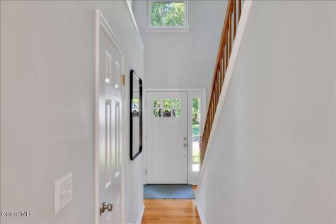 4 Kiliaen Way Halfmoon NY 12065