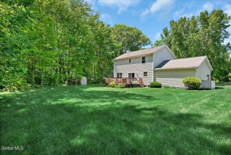 4 Kiliaen Way Halfmoon NY 12065