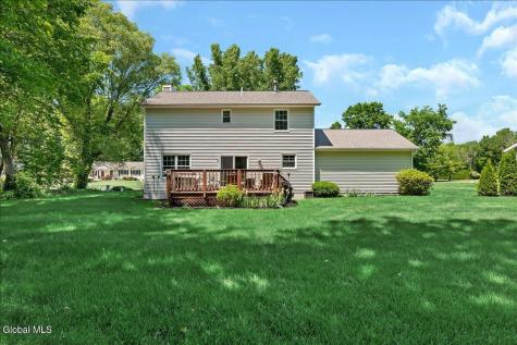 4 Kiliaen Way Halfmoon NY 12065