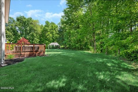 4 Kiliaen Way Halfmoon NY 12065