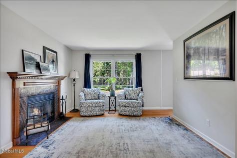 4 Kiliaen Way Halfmoon NY 12065