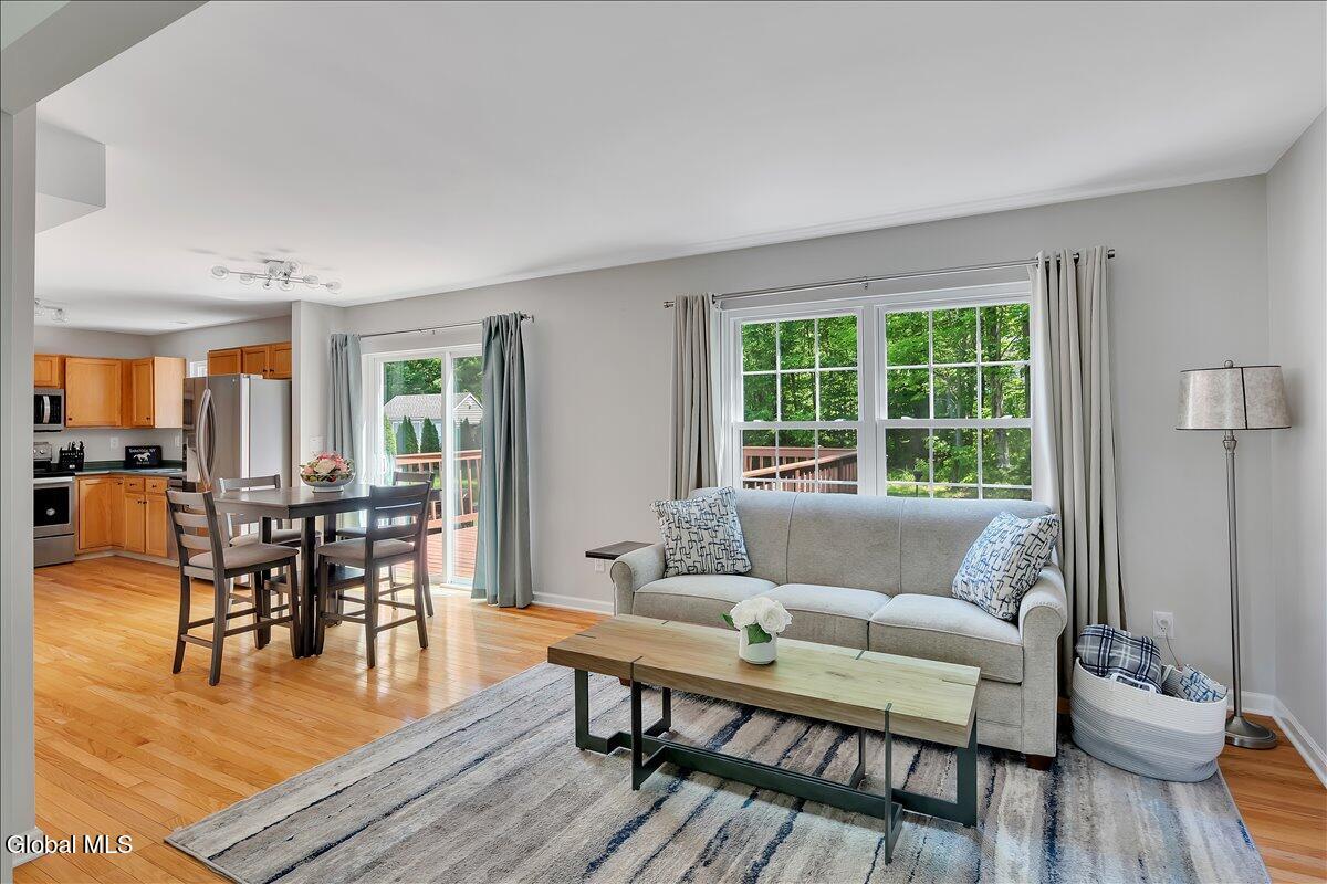 4 Kiliaen Way Halfmoon NY 12065