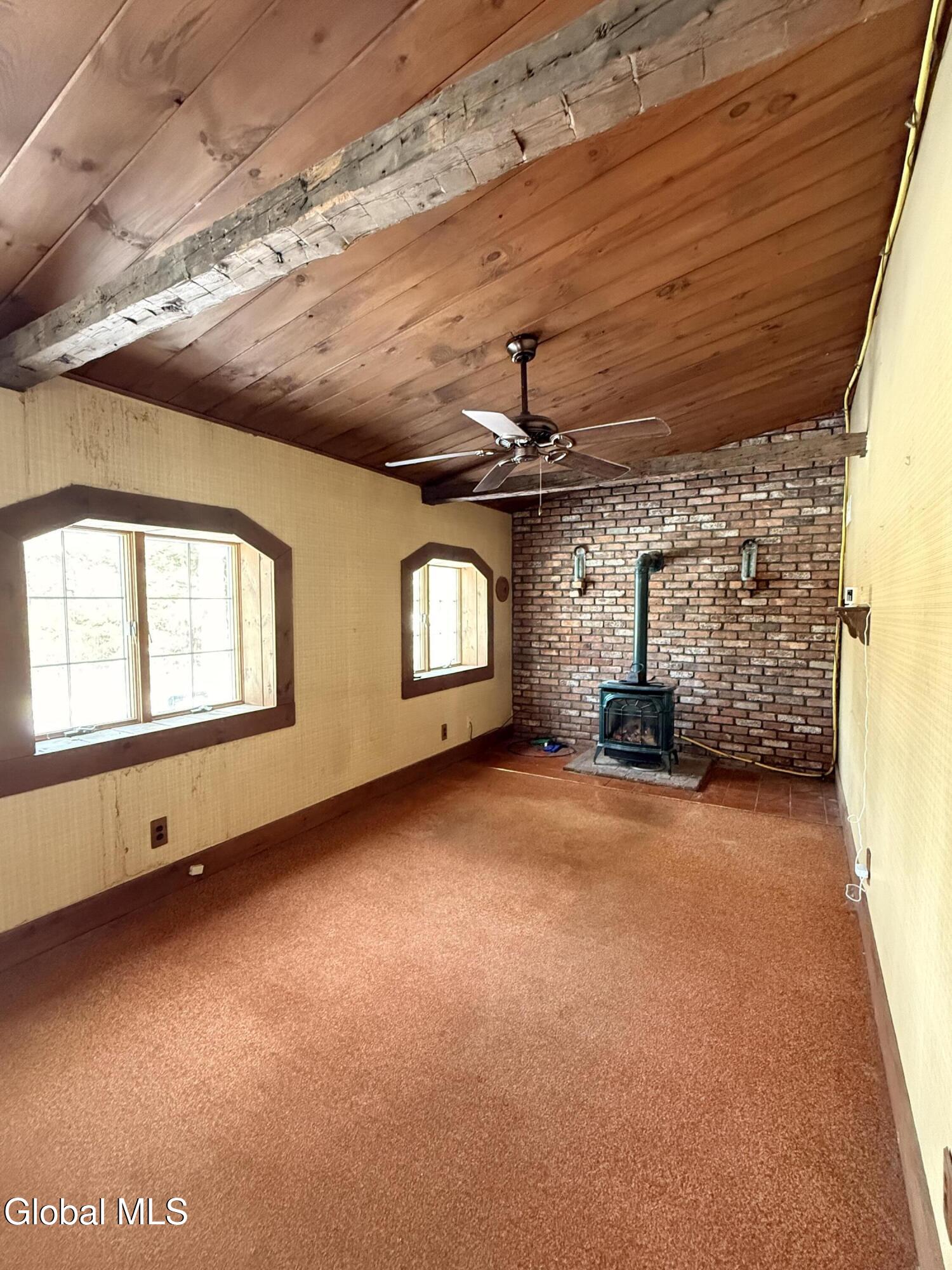 4 Oaktree Lane Niskayuna NY 12309