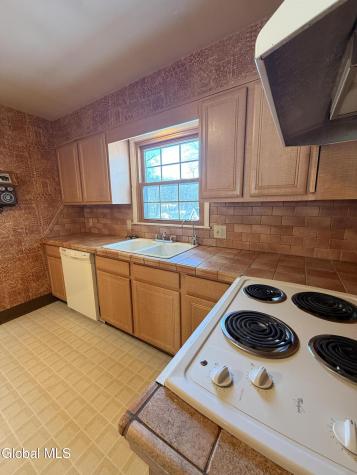 4 Oaktree Lane Niskayuna NY 12309