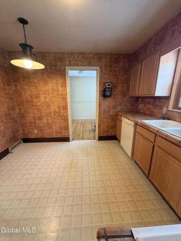 4 Oaktree Lane Niskayuna NY 12309