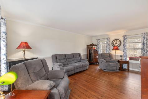32 Bancker Avenue Schenectady NY 12302