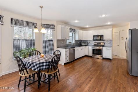 32 Bancker Avenue Schenectady NY 12302