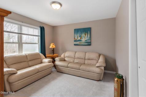 32 Bancker Avenue Schenectady NY 12302