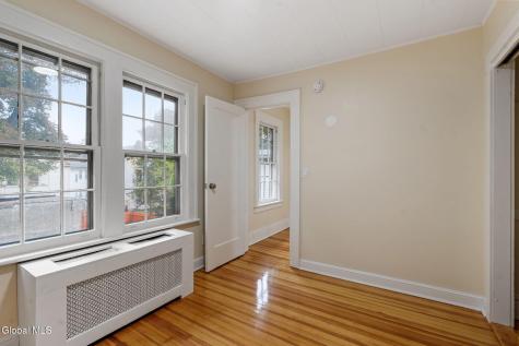 879 Mercer Street Albany NY 12208