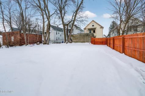 879 Mercer Street Albany NY 12208