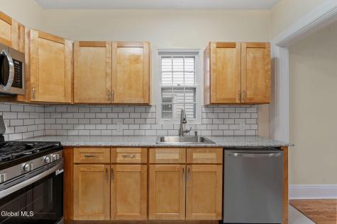 879 Mercer Street Albany NY 12208