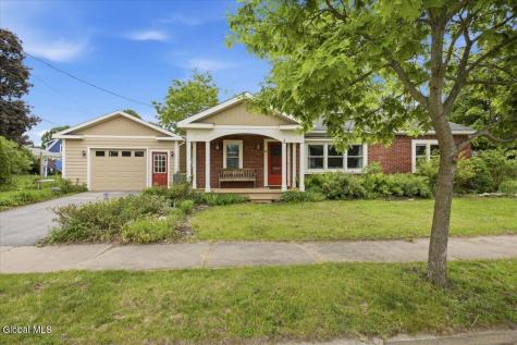 35 Schuyler Drive Saratoga Springs NY 12866