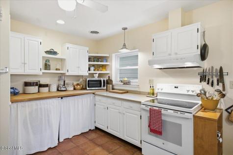 35 Schuyler Drive Saratoga Springs NY 12866