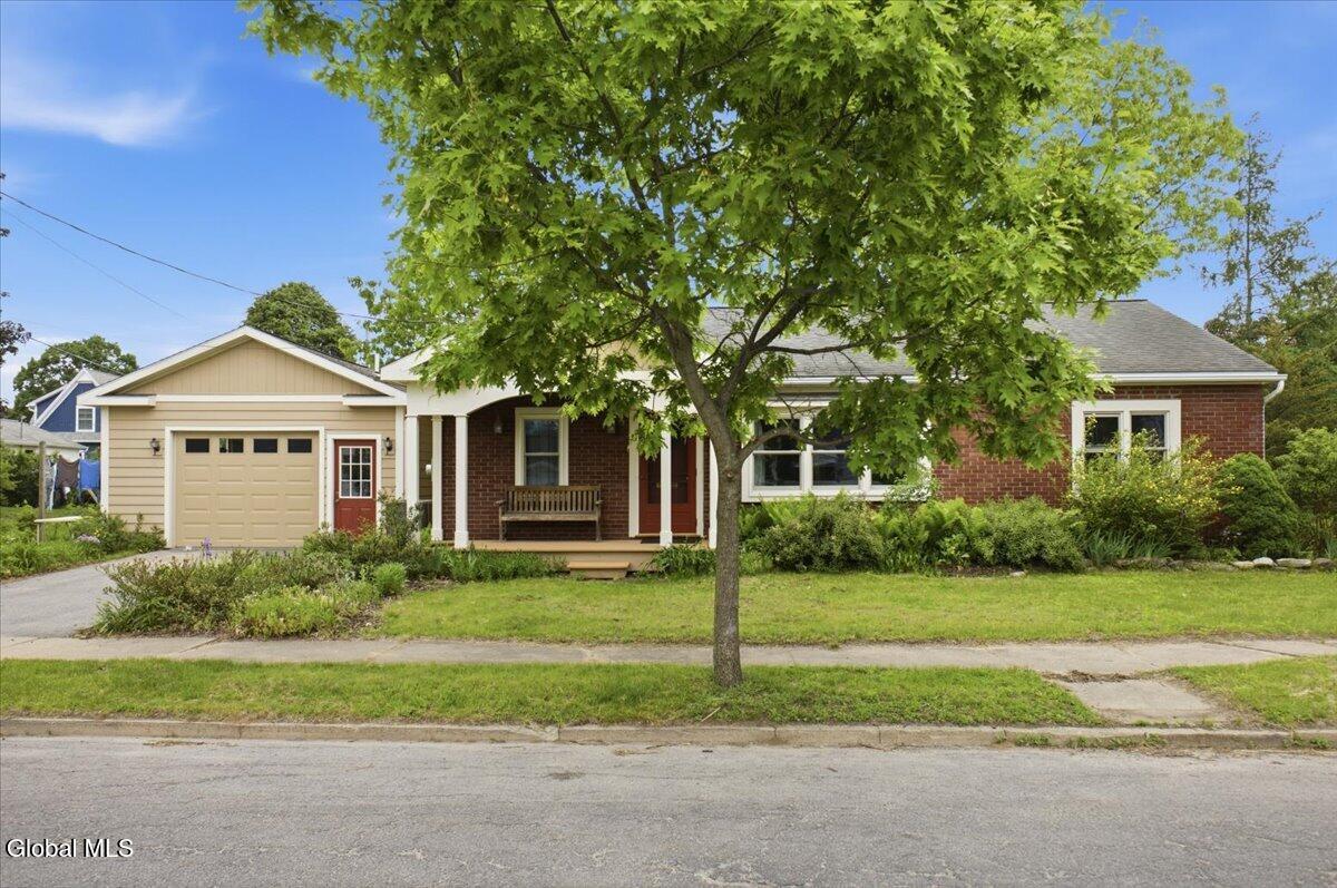 35 Schuyler Drive Saratoga Springs NY 12866