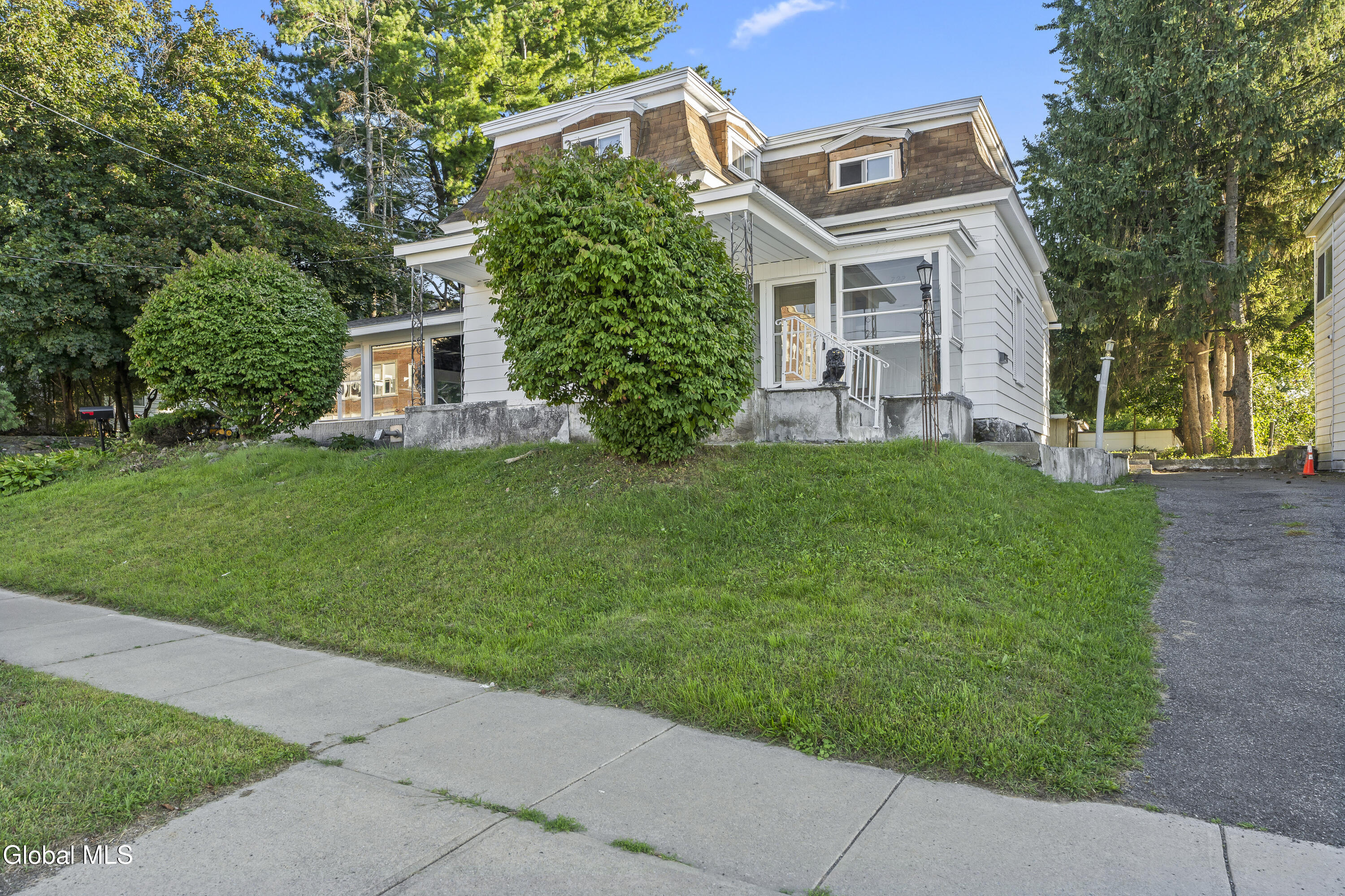 722 Salina Street Schenectady NY 12308