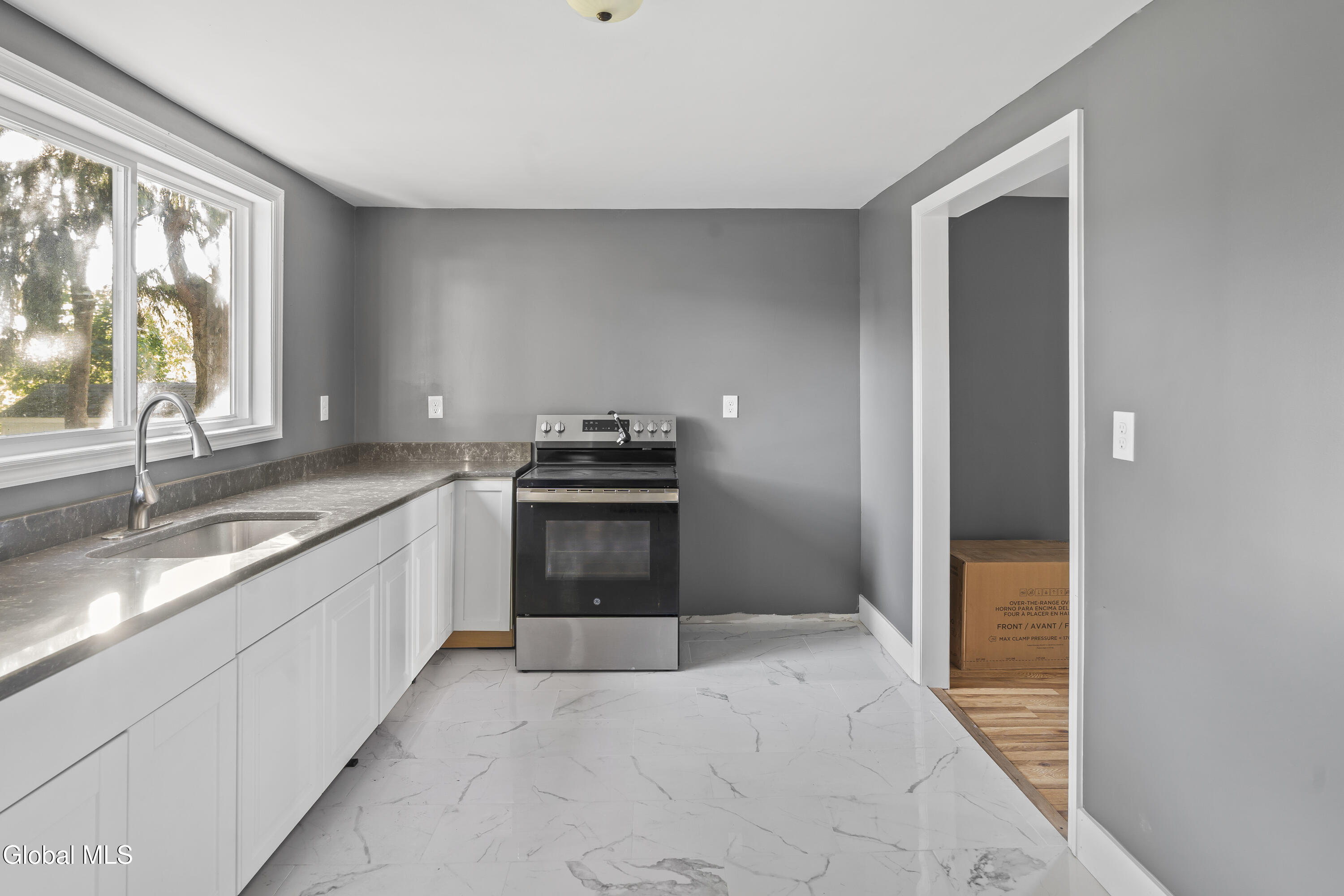 722 Salina Street Schenectady NY 12308