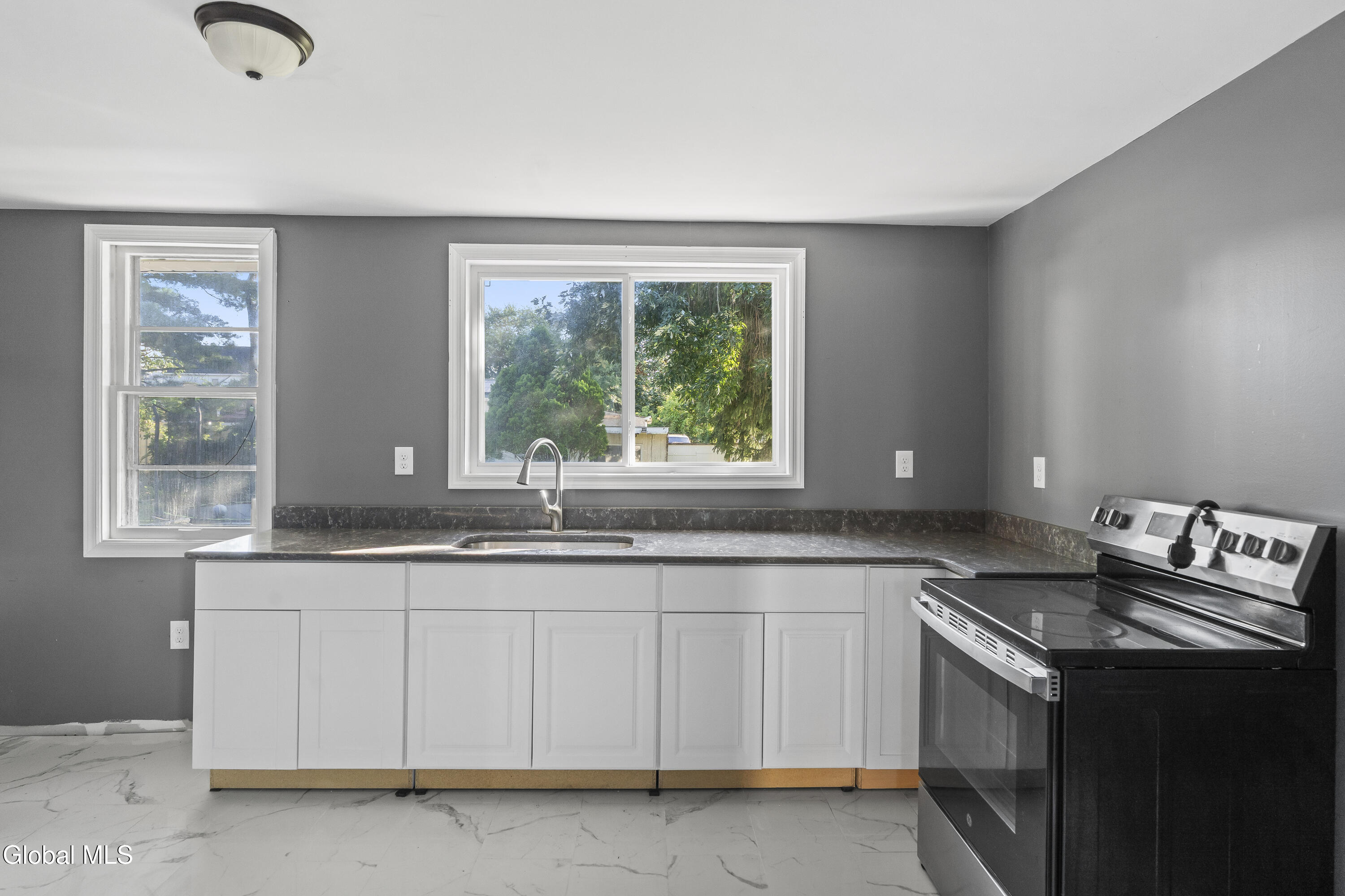 722 Salina Street Schenectady NY 12308