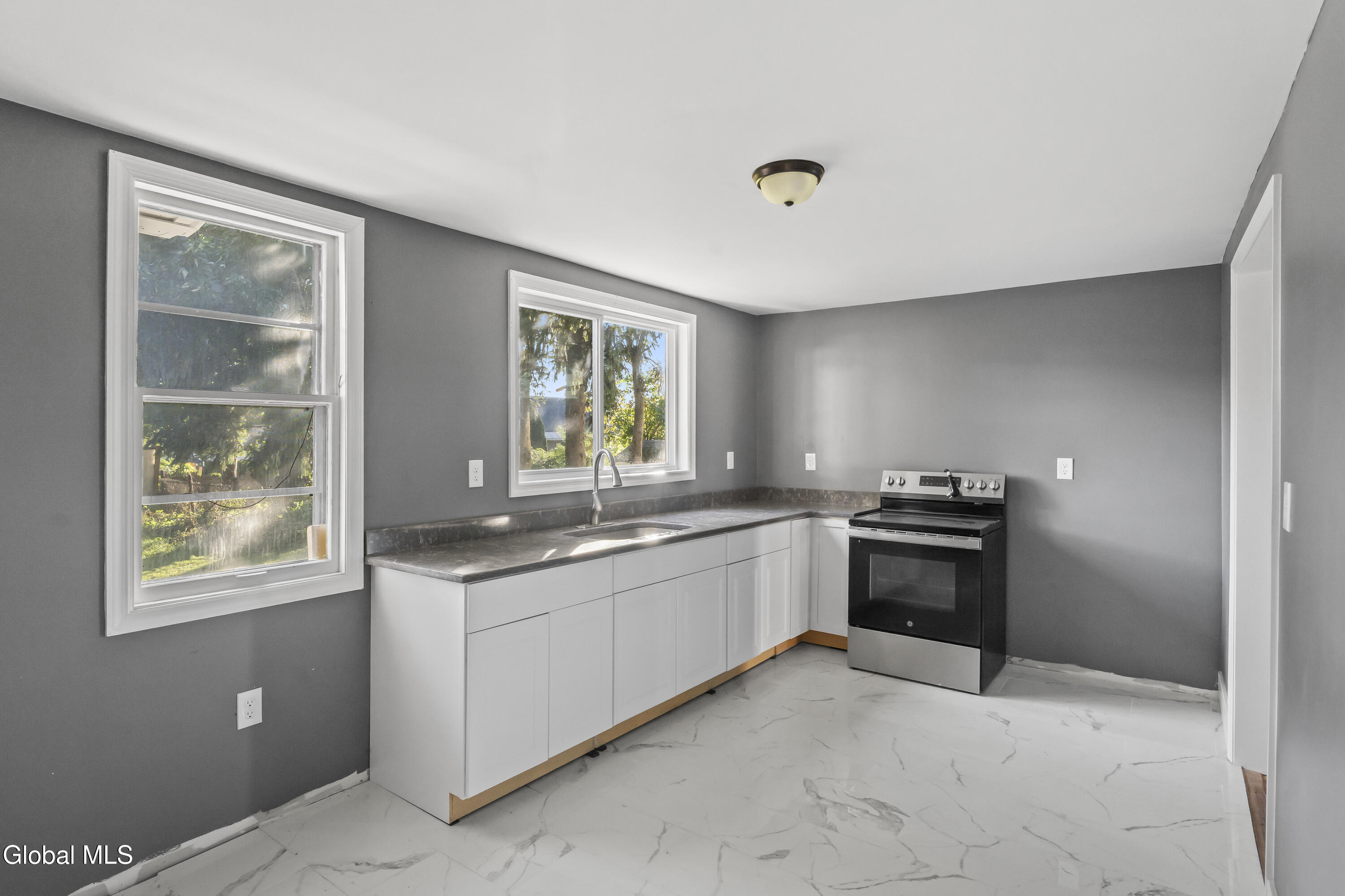 722 Salina Street Schenectady NY 12308