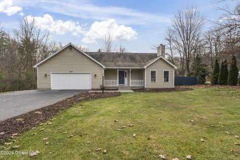 640 Kinns Road Clifton Park NY 12065
